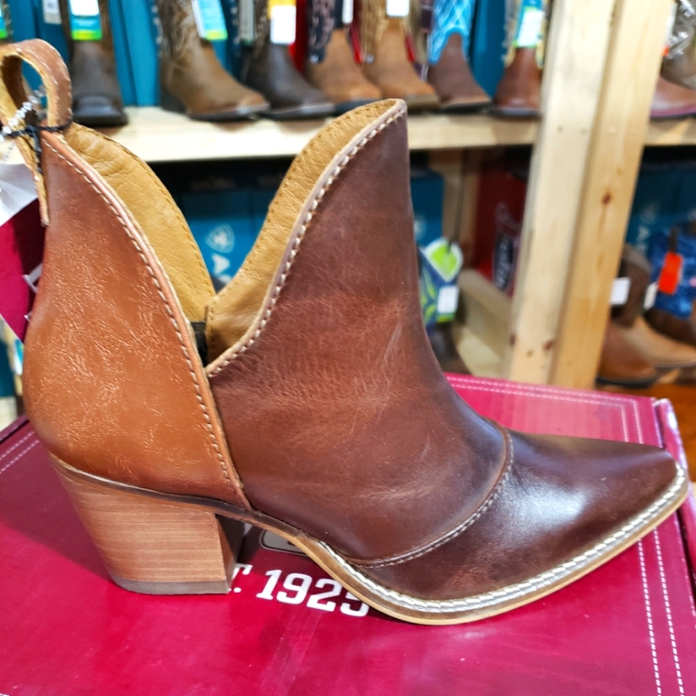 New With BOX Nocona Women's Two Tone Brown Bootie